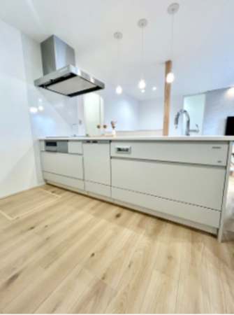 佐賀市高木瀬西、新築一戸建てのキッチン画像です