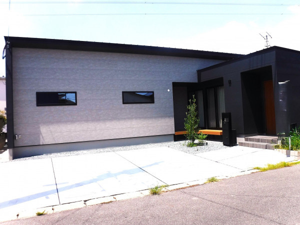 佐賀市高木瀬西、新築一戸建ての画像です