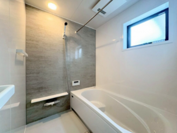 佐賀市高木瀬西、新築一戸建ての風呂画像です