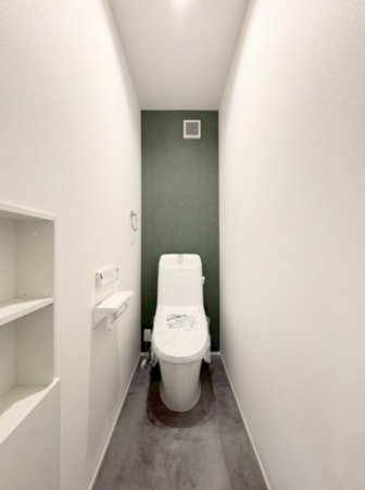 佐賀市高木瀬西、新築一戸建てのトイレ画像です
