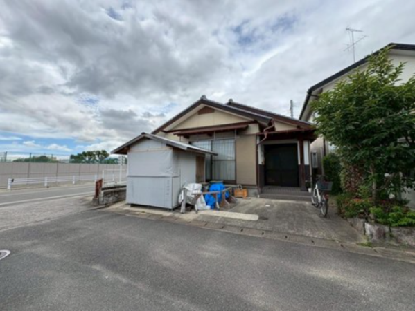 佐賀市若楠、中古一戸建ての外観画像です