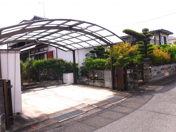 佐賀市高木瀬西、中古一戸建ての外観画像です