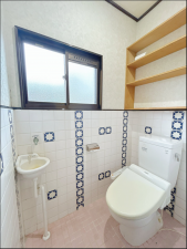 佐賀市大和町、中古一戸建てのトイレ画像です