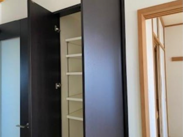 佐賀市新中町、中古マンションの収納画像です