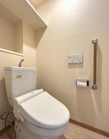 佐賀市大和町、中古マンションのトイレ画像です