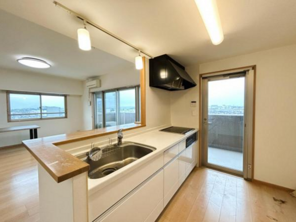 佐賀市大和町、中古マンションのキッチン画像です