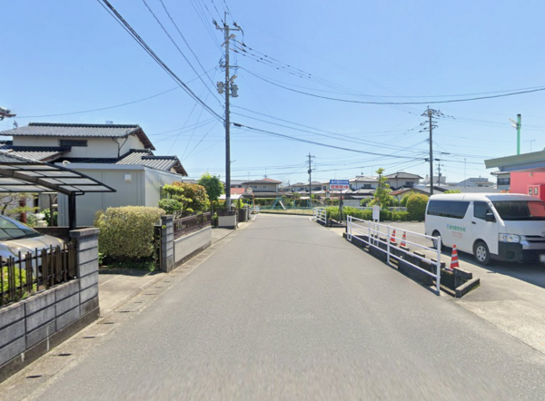 佐賀市大和町、土地の前面道路を含む現地写真画像です