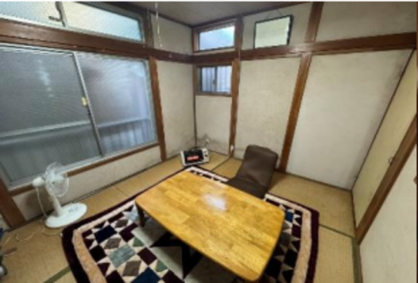 八尾市本町、中古一戸建ての画像です
