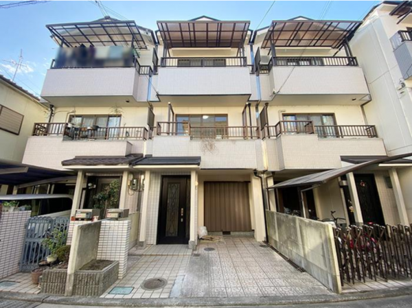 八尾市明美町、中古一戸建ての画像です
