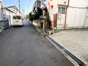 八尾市高安町南、新築一戸建ての前面道路を含む現地写真画像です