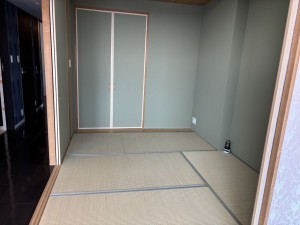 八尾市龍華町、マンションの画像です