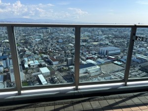 八尾市龍華町、マンションの画像です