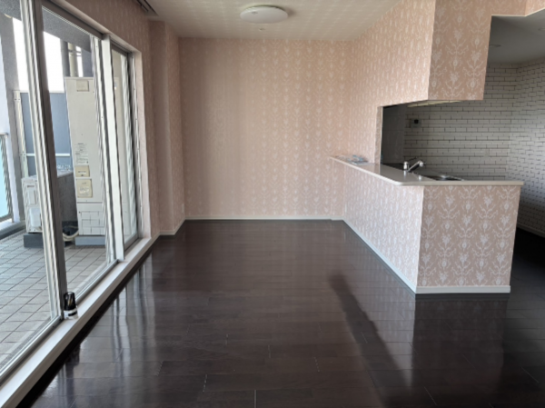 八尾市龍華町、マンションの画像です