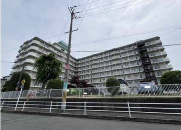 八尾市安中町、マンションの画像です