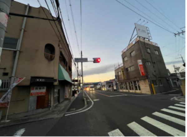 八尾市南亀井町、収益物件/店舗付住宅の画像です