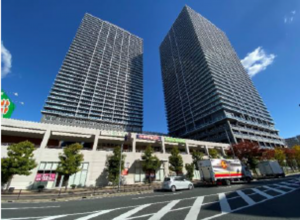 八尾市龍華町、マンションの画像です