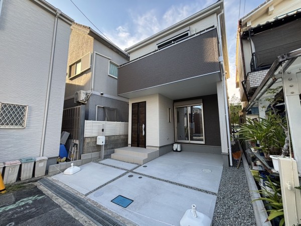 八尾市上之島町北、新築一戸建ての画像です