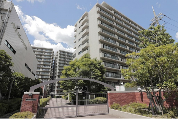 八尾市安中町、マンションの画像です