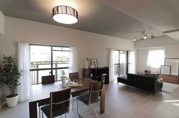 八尾市安中町、マンションの画像です