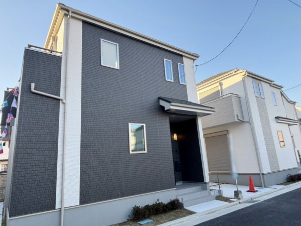八尾市長池町、新築一戸建ての外観画像です