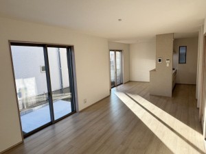 八尾市長池町、新築一戸建ての居間画像です