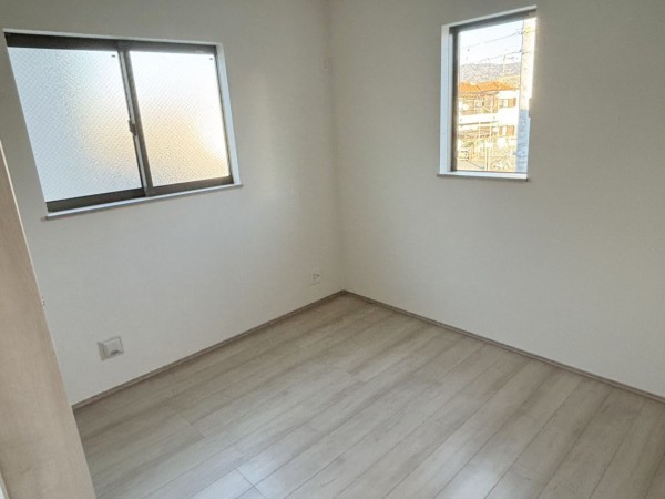 八尾市長池町、新築一戸建ての寝室画像です