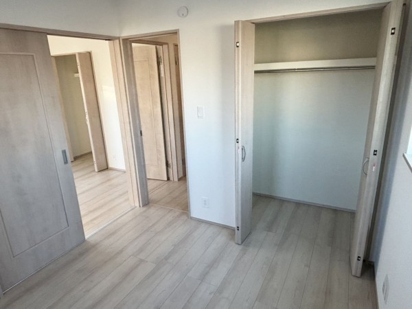 八尾市長池町、新築一戸建ての寝室画像です