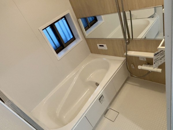 八尾市長池町、新築一戸建ての風呂画像です