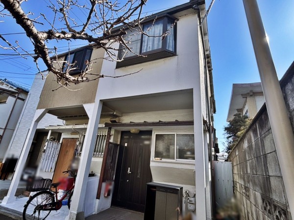 八尾市緑ヶ丘、中古一戸建ての外観画像です