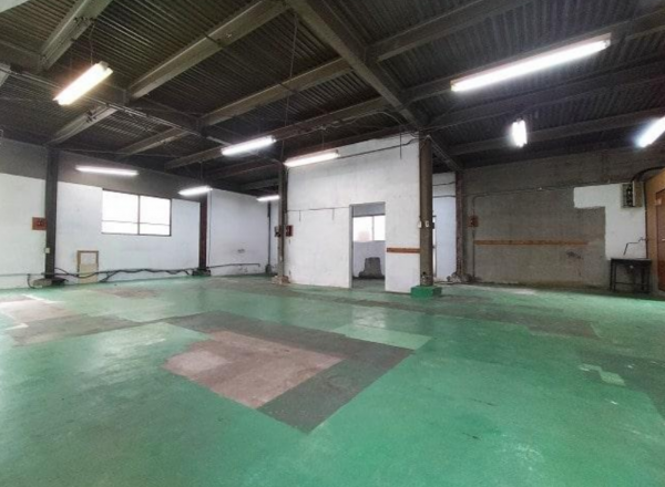 八尾市竹渕、収益物件/倉庫の画像です