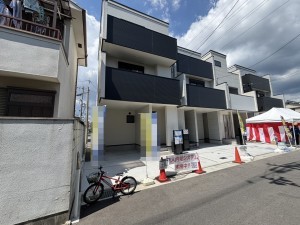 八尾市、新築一戸建ての画像です