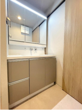 八尾市安中町、マンションの画像です