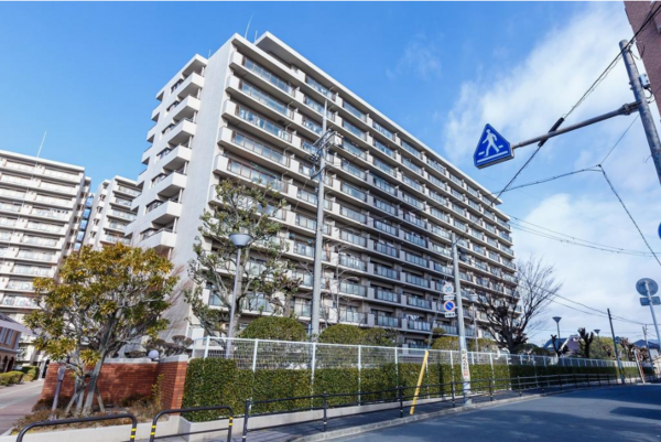 八尾市安中町、マンションの画像です