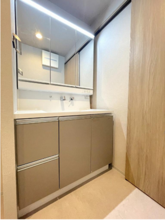 八尾市安中町、マンションの画像です