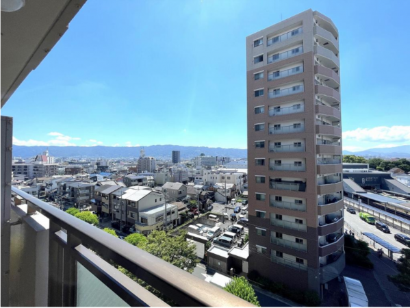 八尾市安中町、マンションの画像です