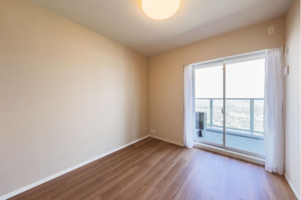 八尾市龍華町、マンションの画像です