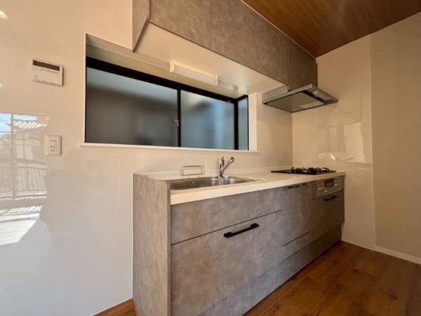 八尾市南太子堂、中古一戸建ての画像です