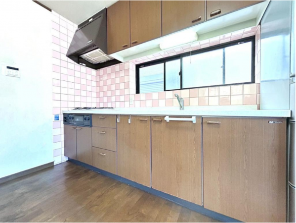 八尾市中田、中古一戸建ての画像です