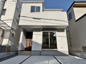 八尾市刑部、新築一戸建ての外観画像です