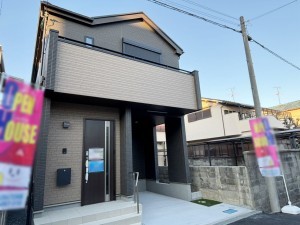 八尾市山本町南、新築一戸建ての外観画像です