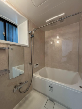 八尾市南太子堂、収益物件/店舗付住宅の画像です