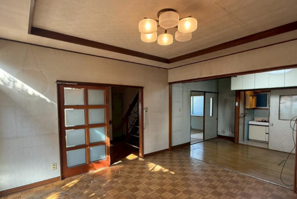 八尾市曙町、中古一戸建ての画像です