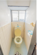 八尾市南植松町、中古一戸建てのトイレ画像です