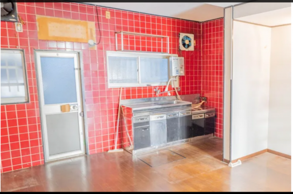 八尾市南植松町、中古一戸建てのキッチン画像です