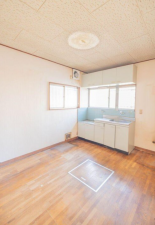 八尾市大竹、中古一戸建てのキッチン画像です