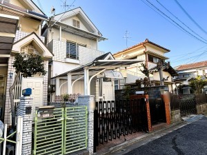 八尾市東山本新町、中古一戸建ての外観画像です