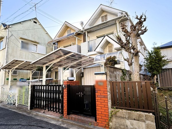 八尾市東山本新町、中古一戸建ての外観画像です