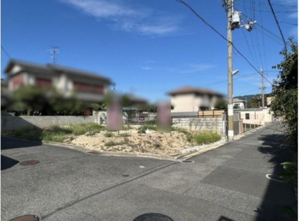 八尾市山本町、土地の前面道路を含む現地写真画像です