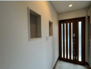 八尾市東山本新町、中古一戸建ての玄関画像です