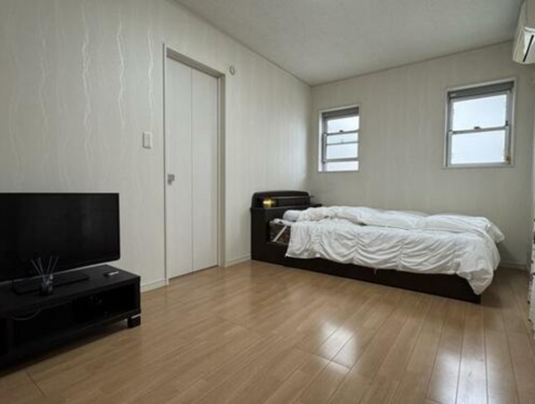 八尾市東山本新町、中古一戸建ての寝室画像です